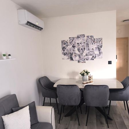 Apartman Rex Svinisce Экстерьер фото