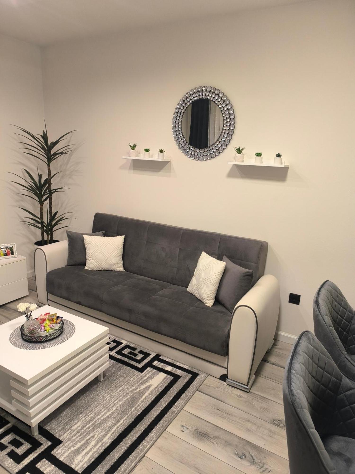 Apartman Rex Svinisce Экстерьер фото